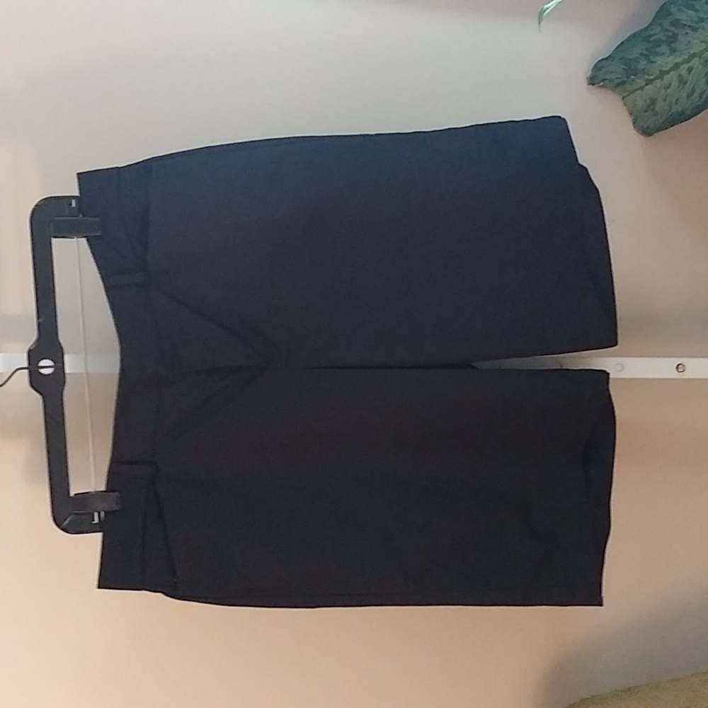 WOMEN'S DOCKERS BERMUDA SHORTS BLACK 14